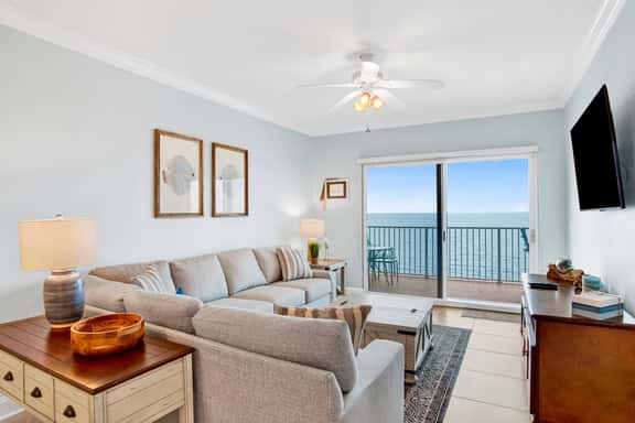 Crystal Shores 1402 - Image 1