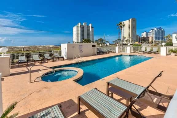 Grand Beach 302 - Image 1