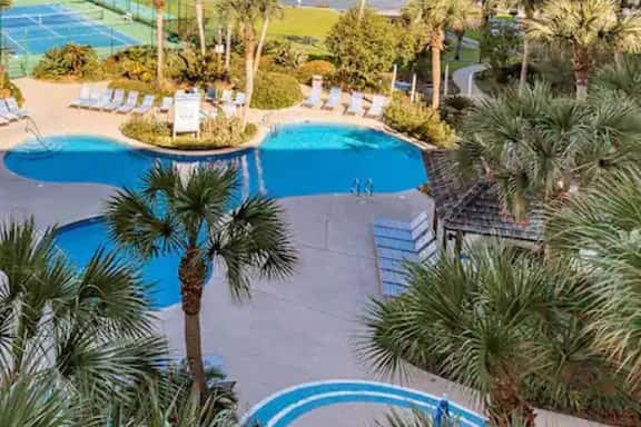 Gulf Shores Surf and Racquet Club 208A - Image 1
