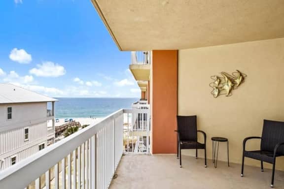 Harbour Place 401