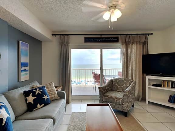 Royal Palms 506